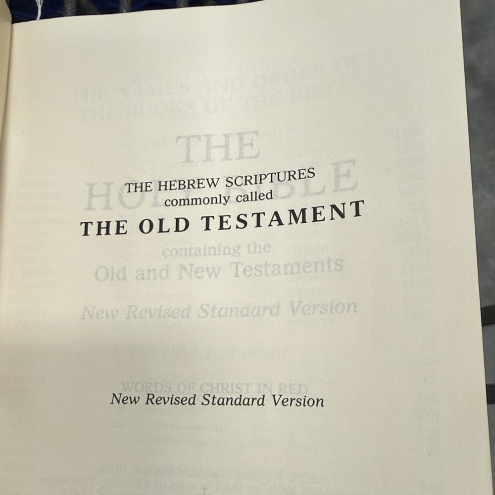 HOLY. BIBLE giant print red letter excellent condition by Thomas Nelson. - Picture 5 of 6